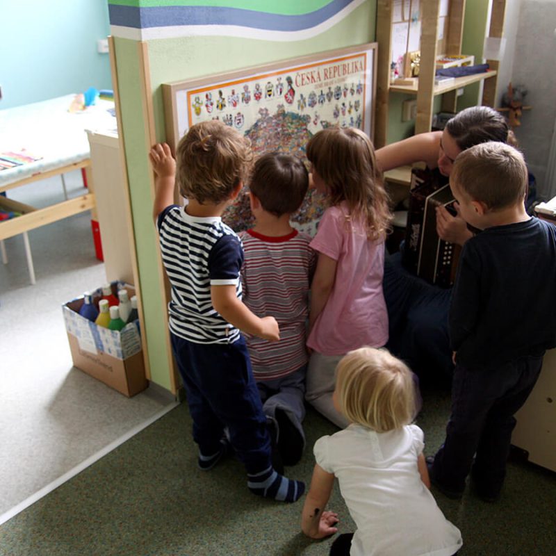 Duhová školka Praha - mateřská umělecká školka